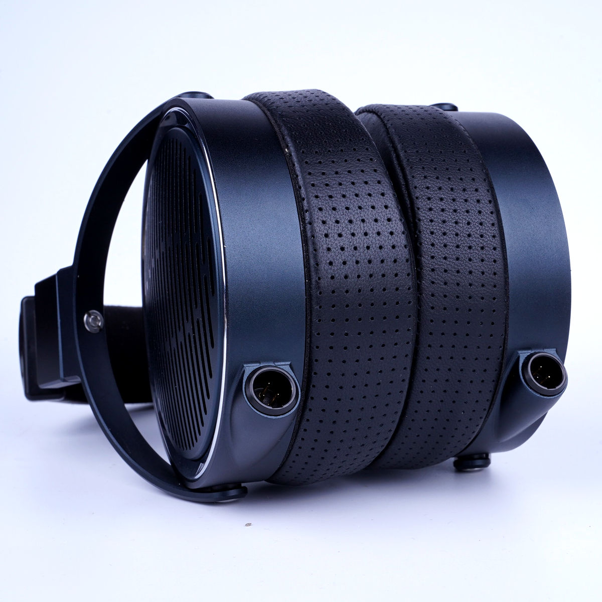 Tai nghe chụp tai Geekyaudio E - đánh giá và giá Studio Headphones Monitoring Open Back